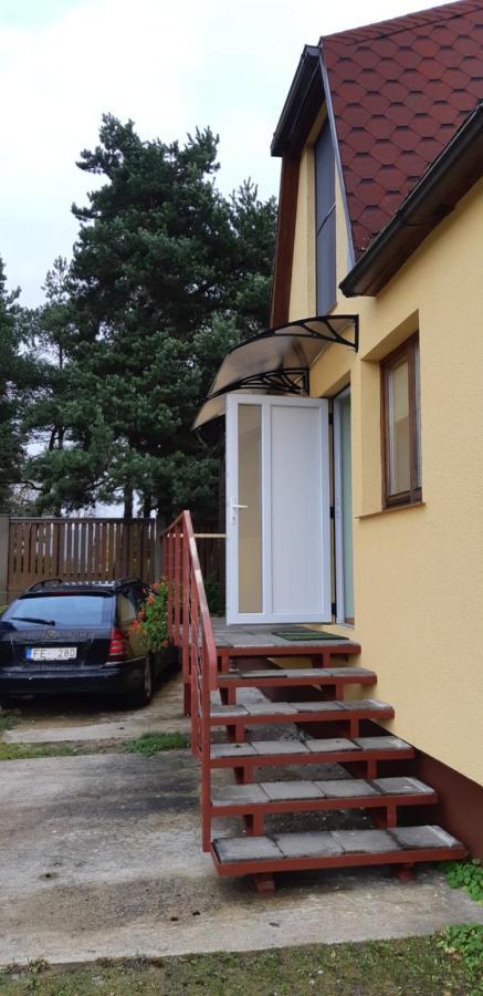 Лора Villa Lapmezciems Ngoại thất bức ảnh